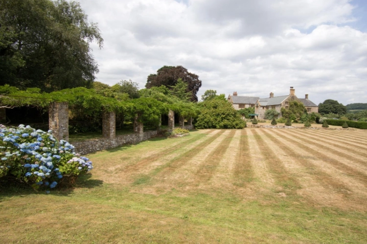 Image of Sheafhayne Manor